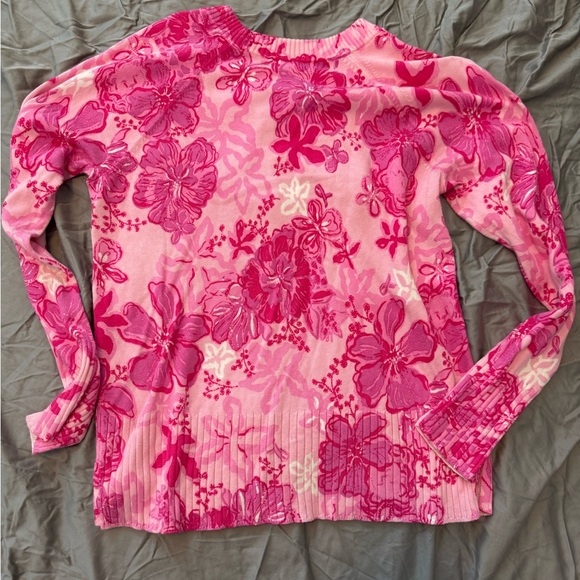 Lilly Pulitzer Sweater Size M Breast Cancer Print - Picture 4 of 6